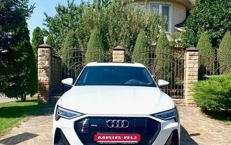 Audi e-tron I, 2020 год, 7 500 000 рублей, 5 фотография