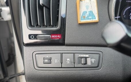 Hyundai Sonata VI, 2011 год, 989 000 рублей, 12 фотография