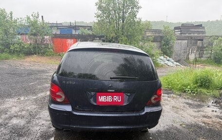 Mercedes-Benz R-Класс, 2005 год, 700 000 рублей, 4 фотография