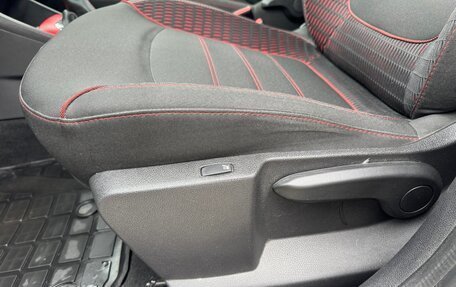 Renault Kaptur I рестайлинг, 2018 год, 1 550 000 рублей, 28 фотография