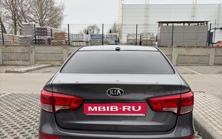 KIA Rio III рестайлинг, 2017 год, 1 000 000 рублей, 3 фотография