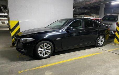 BMW 5 серия, 2010 год, 1 489 999 рублей, 3 фотография