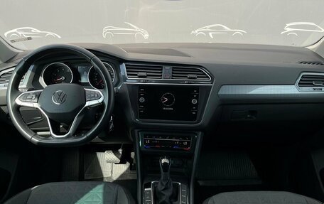 Volkswagen Tiguan II, 2021 год, 3 047 600 рублей, 6 фотография
