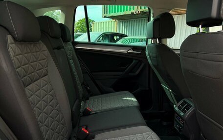 Volkswagen Tiguan II, 2021 год, 3 047 600 рублей, 8 фотография