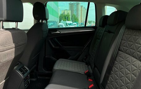 Volkswagen Tiguan II, 2021 год, 3 047 600 рублей, 10 фотография