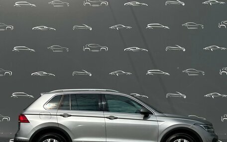 Volkswagen Tiguan II, 2021 год, 3 047 600 рублей, 11 фотография