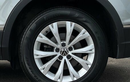 Volkswagen Tiguan II, 2021 год, 3 047 600 рублей, 25 фотография