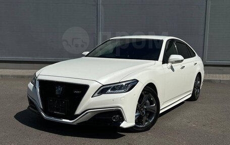 Toyota Crown, 2018 год, 3 690 000 рублей, 1 фотография