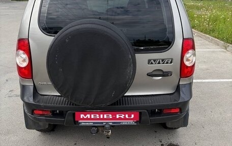 Chevrolet Niva I рестайлинг, 2017 год, 600 000 рублей, 5 фотография