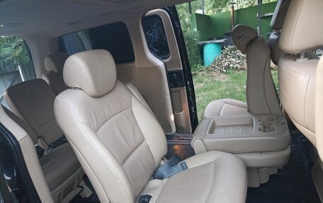 Hyundai Grand Starex Grand Starex I рестайлинг 2, 2018 год, 3 950 000 рублей, 17 фотография