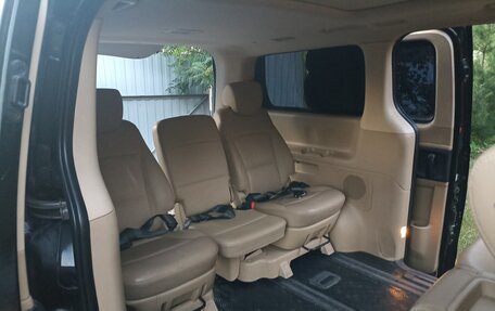 Hyundai Grand Starex Grand Starex I рестайлинг 2, 2018 год, 3 950 000 рублей, 19 фотография
