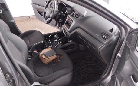 KIA Rio III рестайлинг, 2014 год, 930 000 рублей, 18 фотография