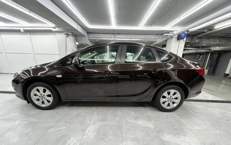 Opel Astra J, 2014 год, 1 000 000 рублей, 5 фотография