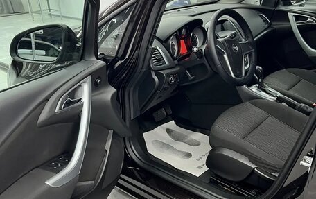 Opel Astra J, 2014 год, 1 000 000 рублей, 13 фотография