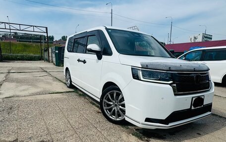 Honda Stepwgn, 2022 год, 2 800 000 рублей, 8 фотография