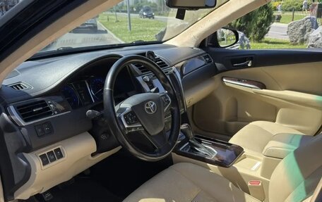 Toyota Camry, 2016 год, 1 900 000 рублей, 11 фотография