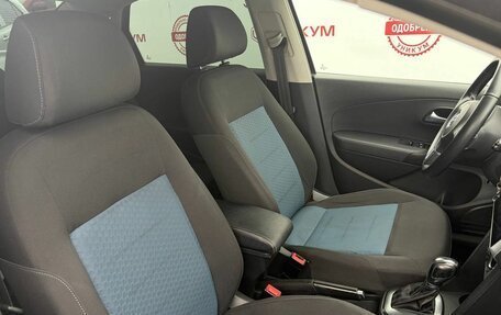 Volkswagen Polo VI (EU Market), 2013 год, 829 000 рублей, 34 фотография