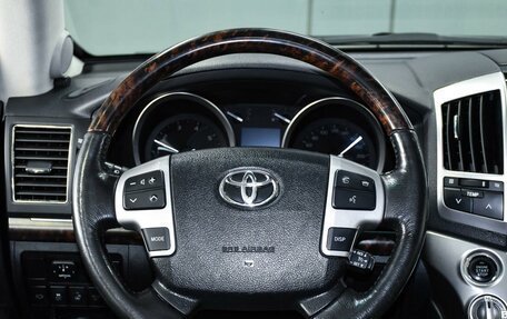 Toyota Land Cruiser 200, 2015 год, 4 499 000 рублей, 27 фотография