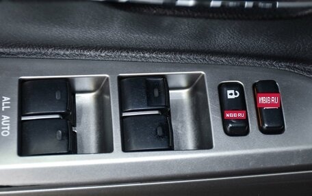 Toyota Land Cruiser 200, 2015 год, 4 499 000 рублей, 32 фотография