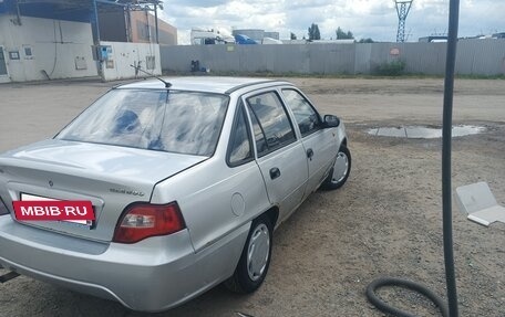 Daewoo Nexia I рестайлинг, 2010 год, 150 000 рублей, 5 фотография