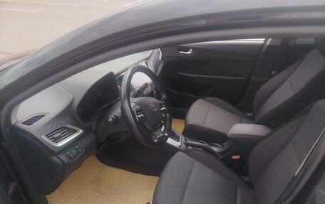 Hyundai Solaris II рестайлинг, 2019 год, 1 160 000 рублей, 10 фотография