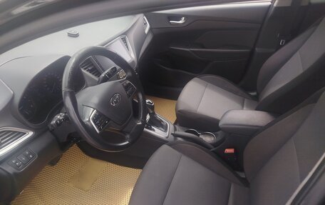 Hyundai Solaris II рестайлинг, 2019 год, 1 160 000 рублей, 13 фотография