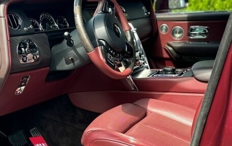 Rolls-Royce Cullinan, 2020 год, 35 000 000 рублей, 6 фотография