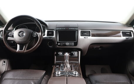 Volkswagen Touareg III, 2016 год, 3 249 000 рублей, 8 фотография