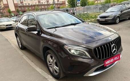 Mercedes-Benz GLA, 2015 год, 1 850 000 рублей, 2 фотография