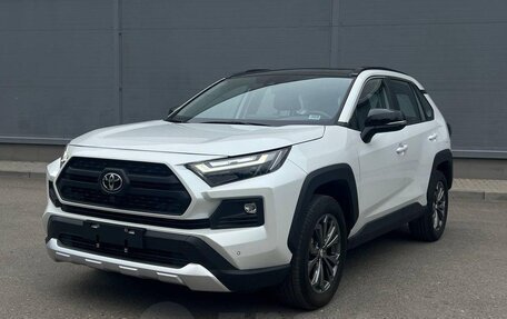 Toyota RAV4, 2025 год, 4 200 000 рублей, 2 фотография