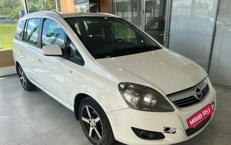 Opel Zafira B, 2013 год, 539 000 рублей, 3 фотография