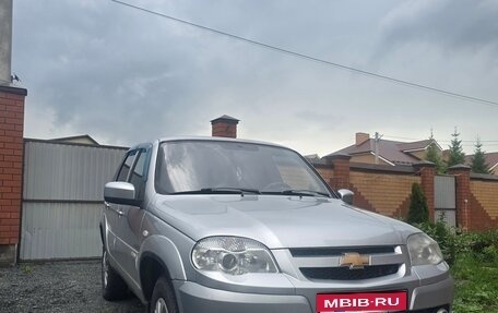 Chevrolet Niva I рестайлинг, 2017 год, 554 000 рублей, 1 фотография