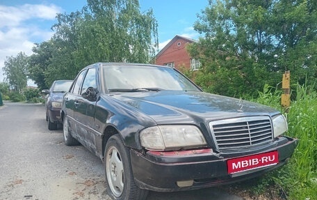 Mercedes-Benz C-Класс, 1994 год, 120 000 рублей, 1 фотография