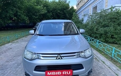 Mitsubishi Outlander III рестайлинг 3, 2014 год, 1 350 000 рублей, 1 фотография
