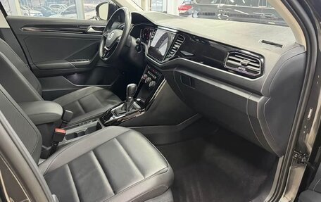 Volkswagen T-Roc I, 2022 год, 1 525 000 рублей, 10 фотография