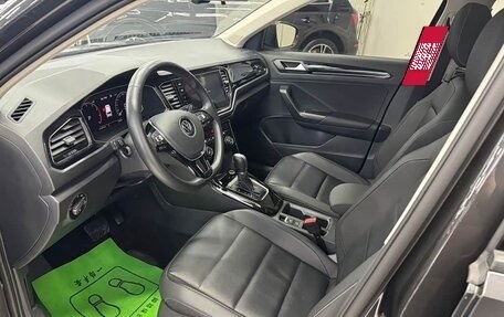 Volkswagen T-Roc I, 2022 год, 1 525 000 рублей, 5 фотография