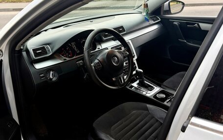 Volkswagen Passat B7, 2011 год, 789 000 рублей, 11 фотография