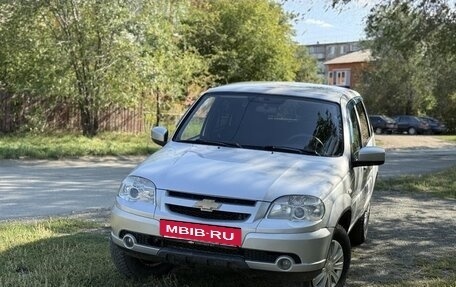 Chevrolet Niva I рестайлинг, 2017 год, 554 000 рублей, 7 фотография