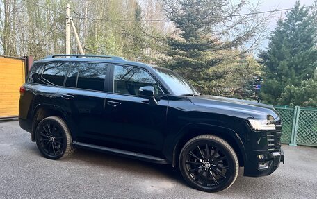 Toyota Land Cruiser, 2023 год, 12 900 000 рублей, 2 фотография
