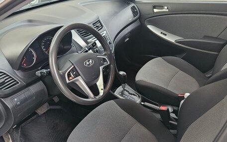 Hyundai Solaris II рестайлинг, 2013 год, 730 000 рублей, 5 фотография