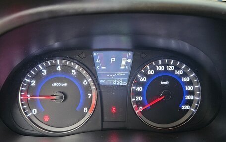 Hyundai Solaris II рестайлинг, 2013 год, 730 000 рублей, 7 фотография