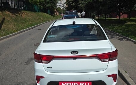 KIA Rio IV, 2018 год, 1 380 000 рублей, 5 фотография
