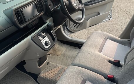 Toyota Passo III, 2018 год, 1 060 000 рублей, 13 фотография