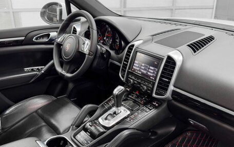 Porsche Cayenne III, 2013 год, 2 799 900 рублей, 9 фотография