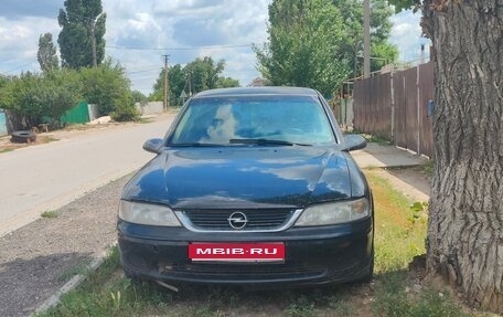 Opel Vectra B рестайлинг, 1999 год, 140 000 рублей, 1 фотография