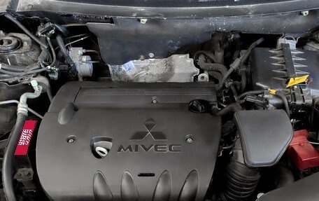 Mitsubishi Outlander III рестайлинг 3, 2014 год, 1 590 000 рублей, 9 фотография