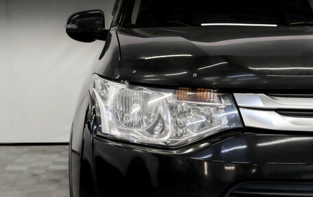 Mitsubishi Outlander III рестайлинг 3, 2014 год, 1 590 000 рублей, 17 фотография