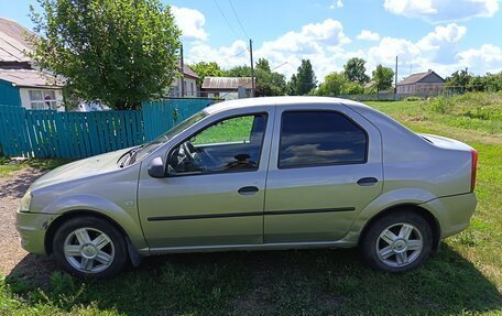 Renault Logan I, 2010 год, 290 000 рублей, 3 фотография