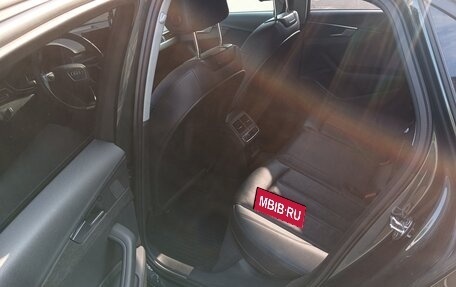 Audi A4, 2018 год, 1 950 000 рублей, 12 фотография
