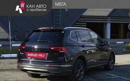 Volkswagen Tiguan II, 2021 год, 3 500 000 рублей, 2 фотография